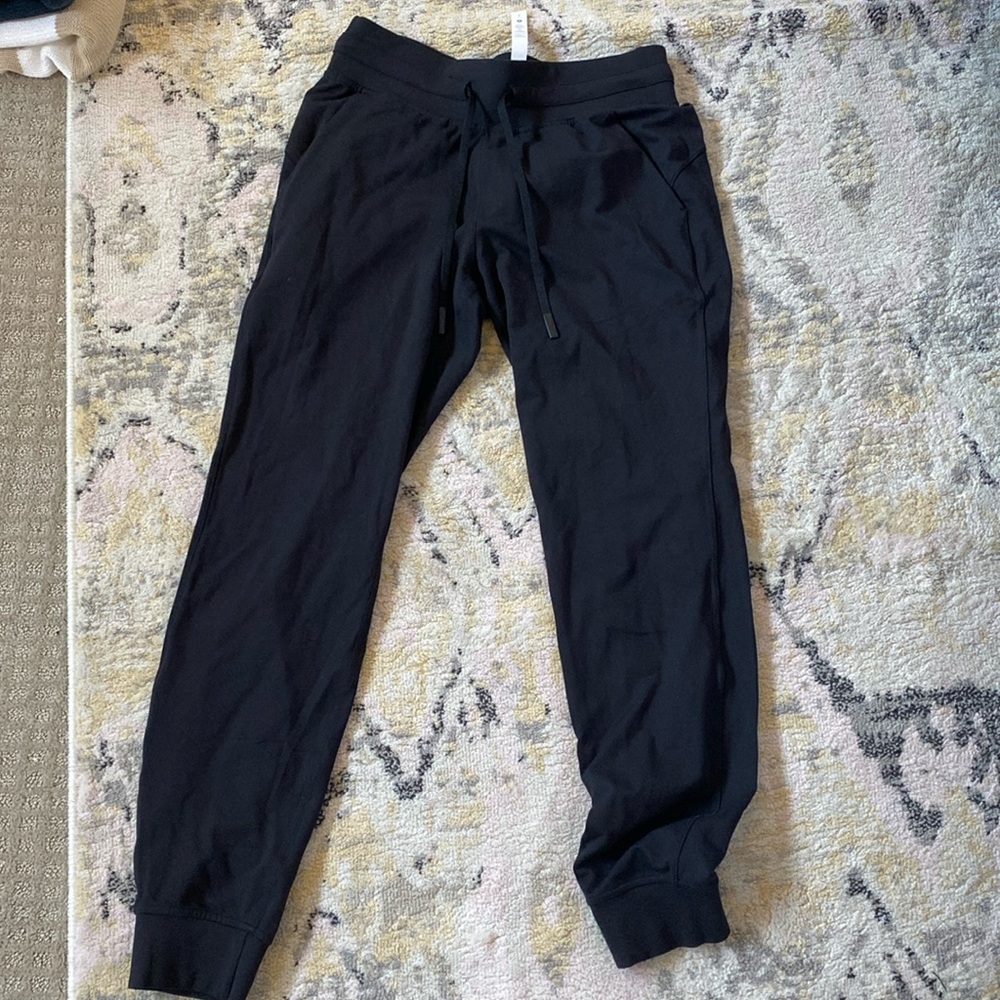 LULULEMON JOGGERS